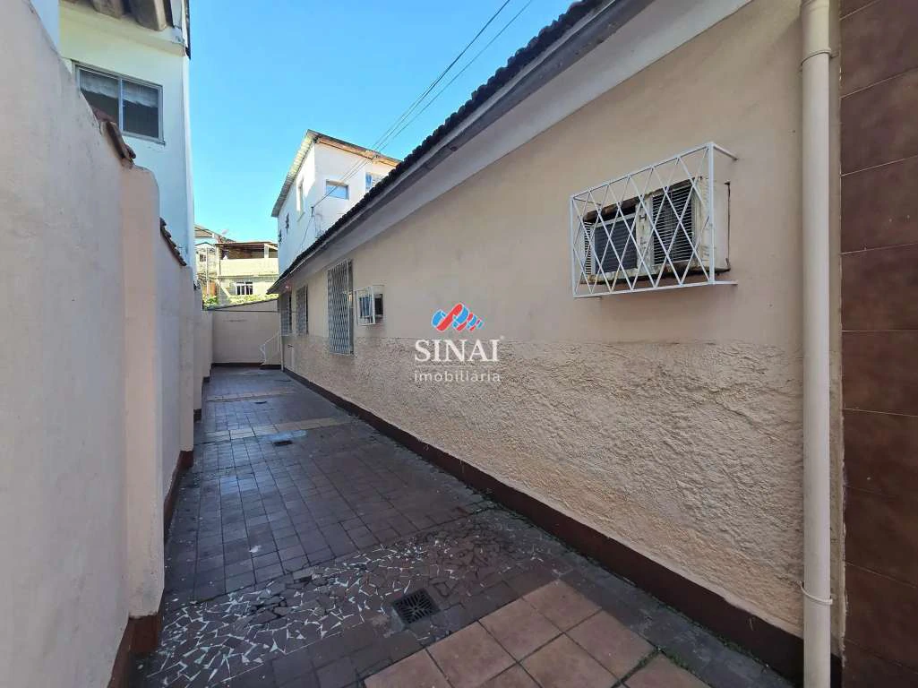Casa com 4 quartos, 4 banheiros e 8 vagas — photo 21
