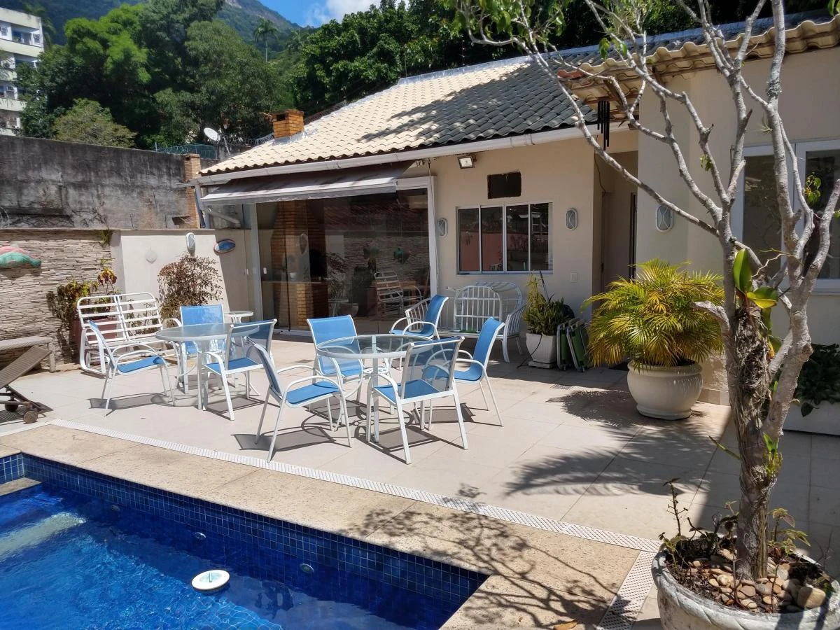 Casa mobiliada com 6 quartos e piscina aberta compartilhada — photo 5