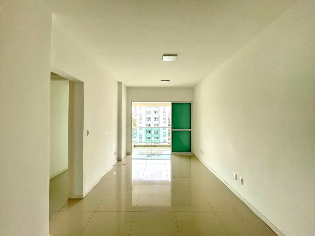 Apartamento com 2 quartos, suíte e varanda com churrasqueira — photo 3