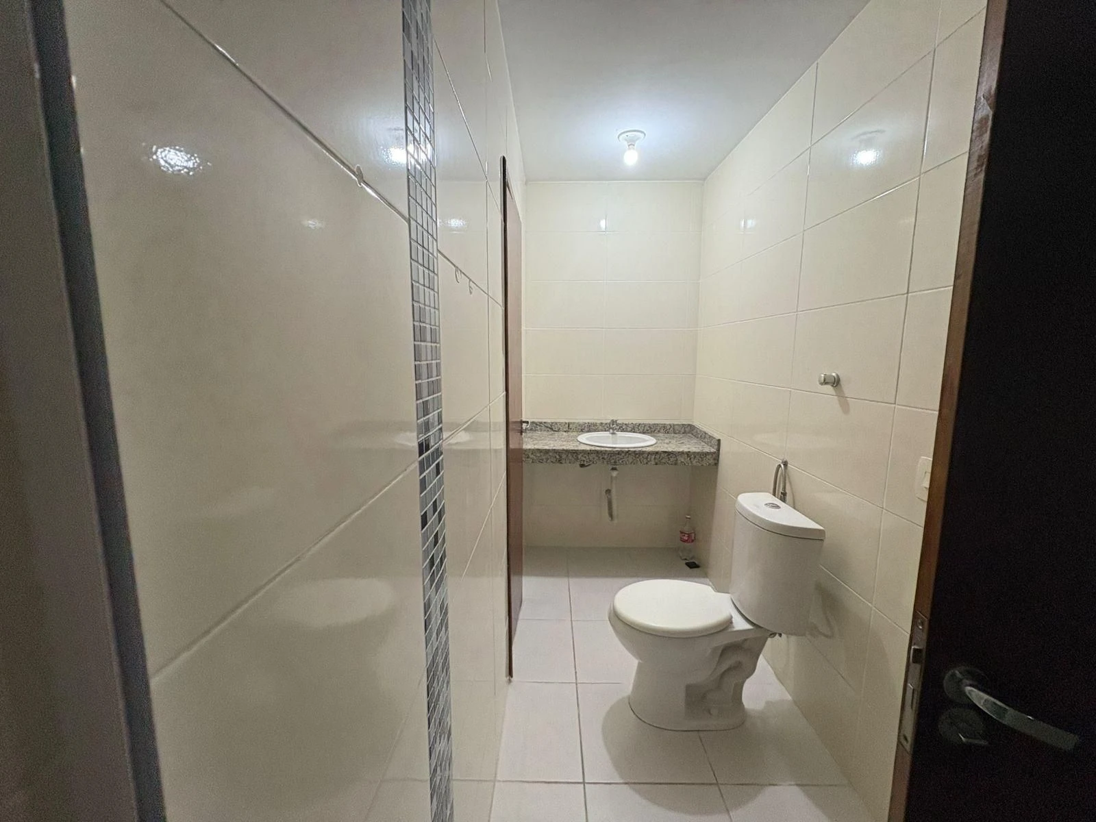 Unfurnished house with 3 bedrooms and 3 bathrooms — photo 32