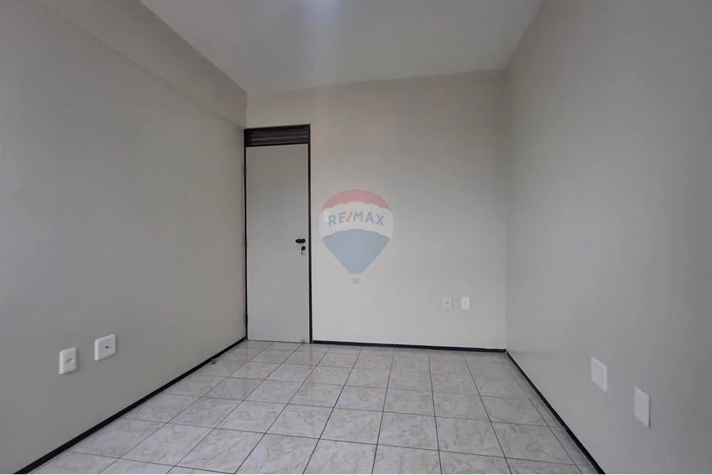 Private pool in a 3-bedroom apartment, 96 m² — photo 11