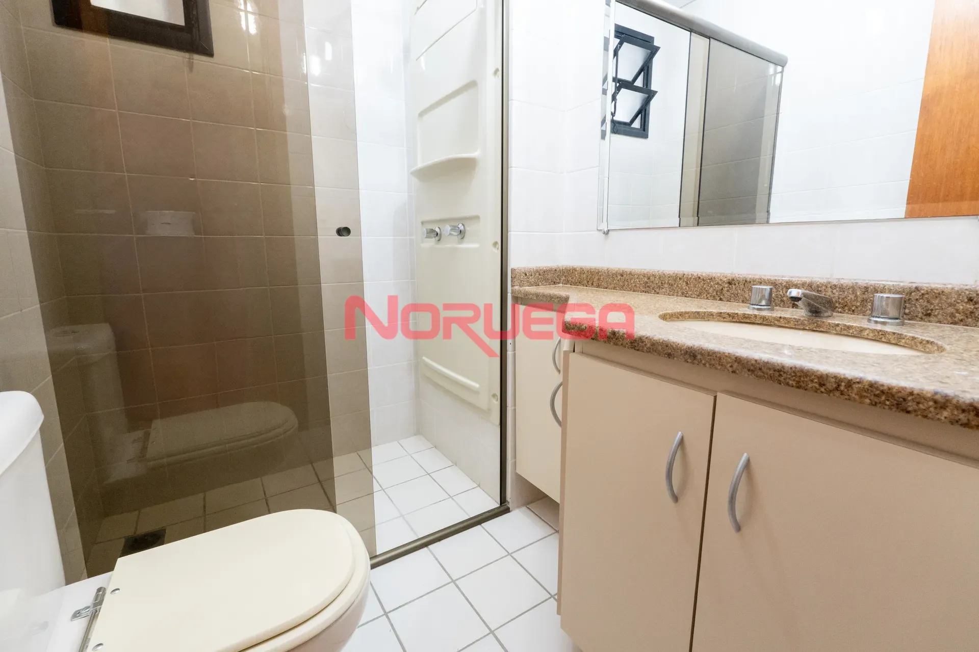 2-bedroom apartment with a built-in balcony grill — photo 27