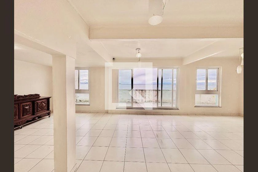 Unfurnished 2-bedroom apartment with 1 bathroom — photo 48