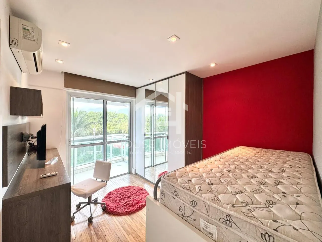 Furnished 3-bedroom apartment with 3 bathrooms — photo 20