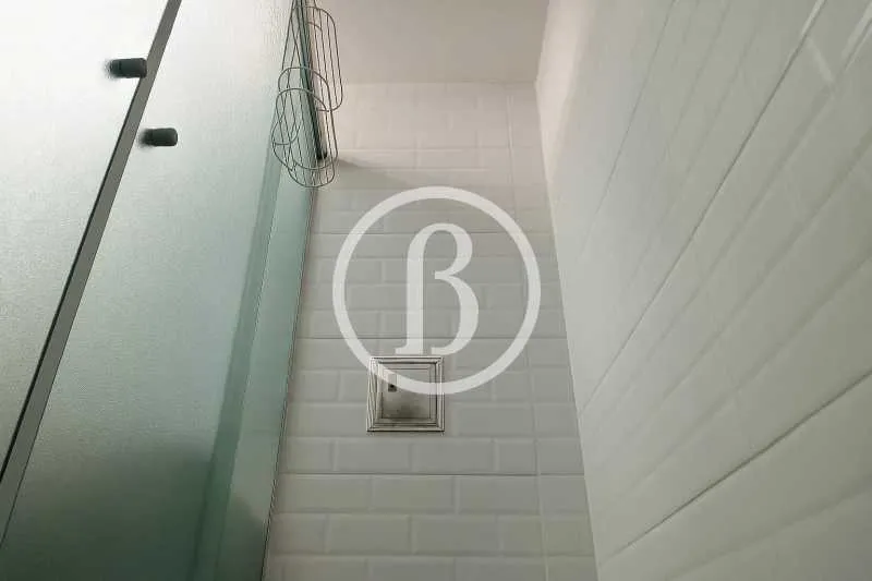 59 m² apartment with a jacuzzi and a water view — photo 5