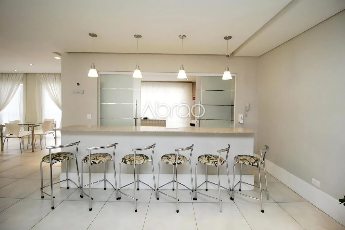 Spacious 3-bedroom apartment with 3 bathrooms — photo 48