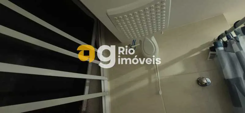 Glass-enclosed balcony in a 3-bedroom house, 119 m² — photo 23