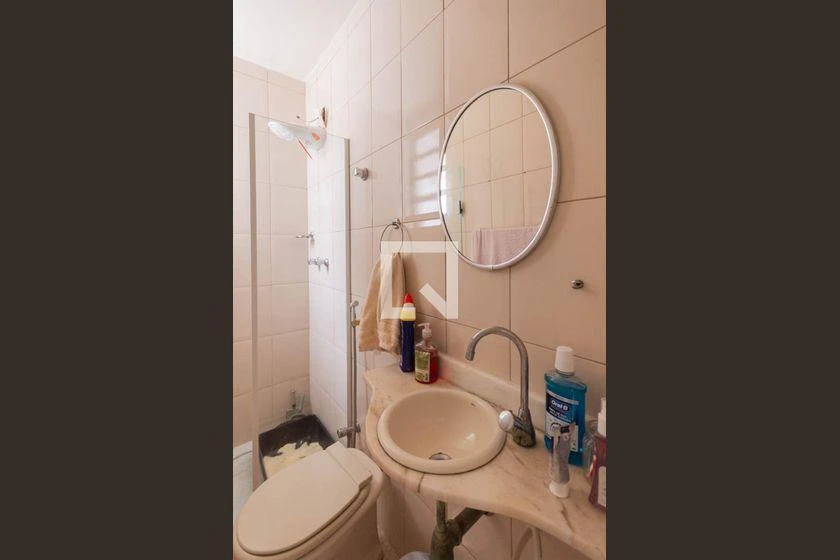 Casa para alugar com 4 quartos e 230 m², 3 banheiros — photo 47