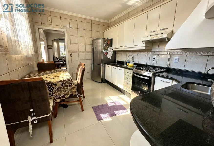 170 m² house with a home office and a washing machine — photo 17