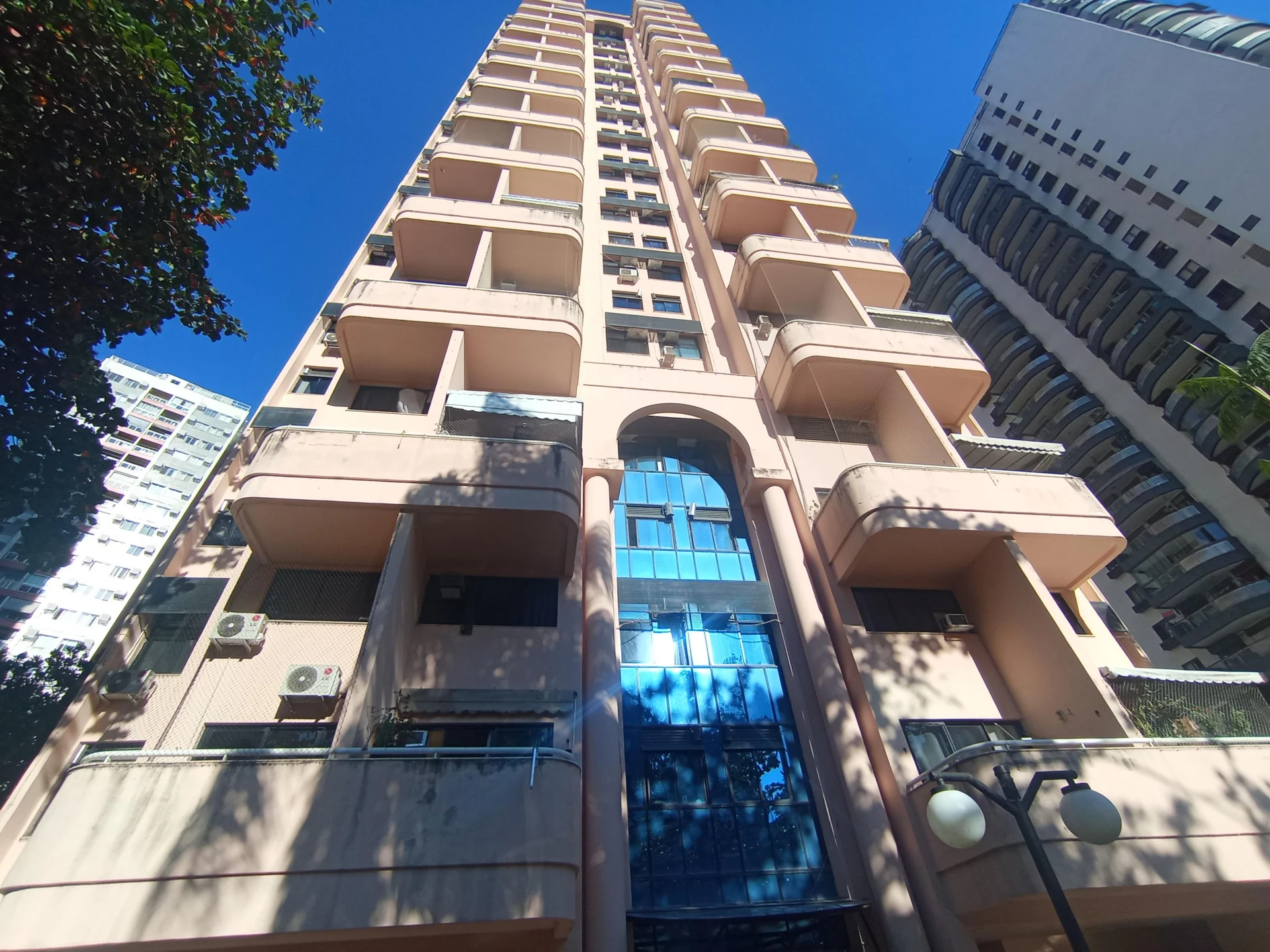 Apartamento com 2 suítes e cozinha integrada — photo 48