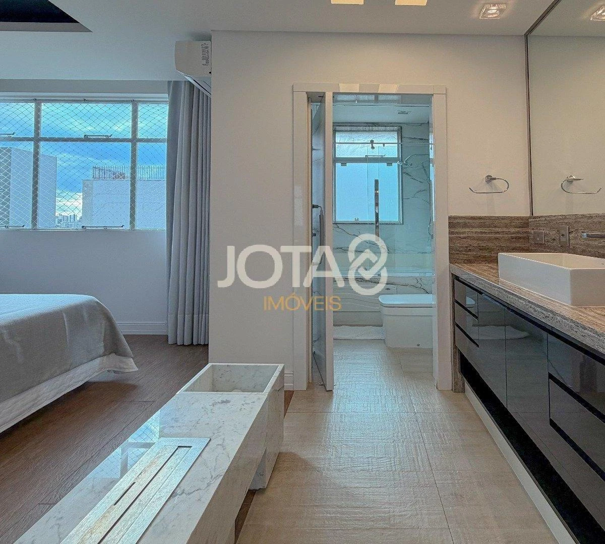 2-bedroom apartment in a building with a gym — photo 39