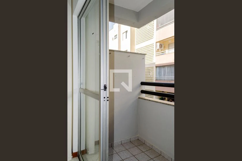 3-bedroom apartment with a suite and balcony grill — photo 6