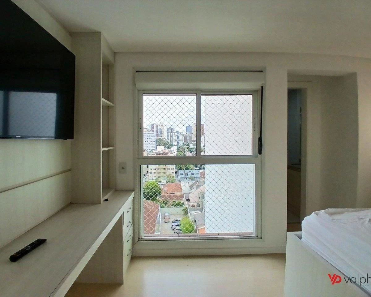 Home office in a 2-bedroom apartment, 105 m² — photo 14