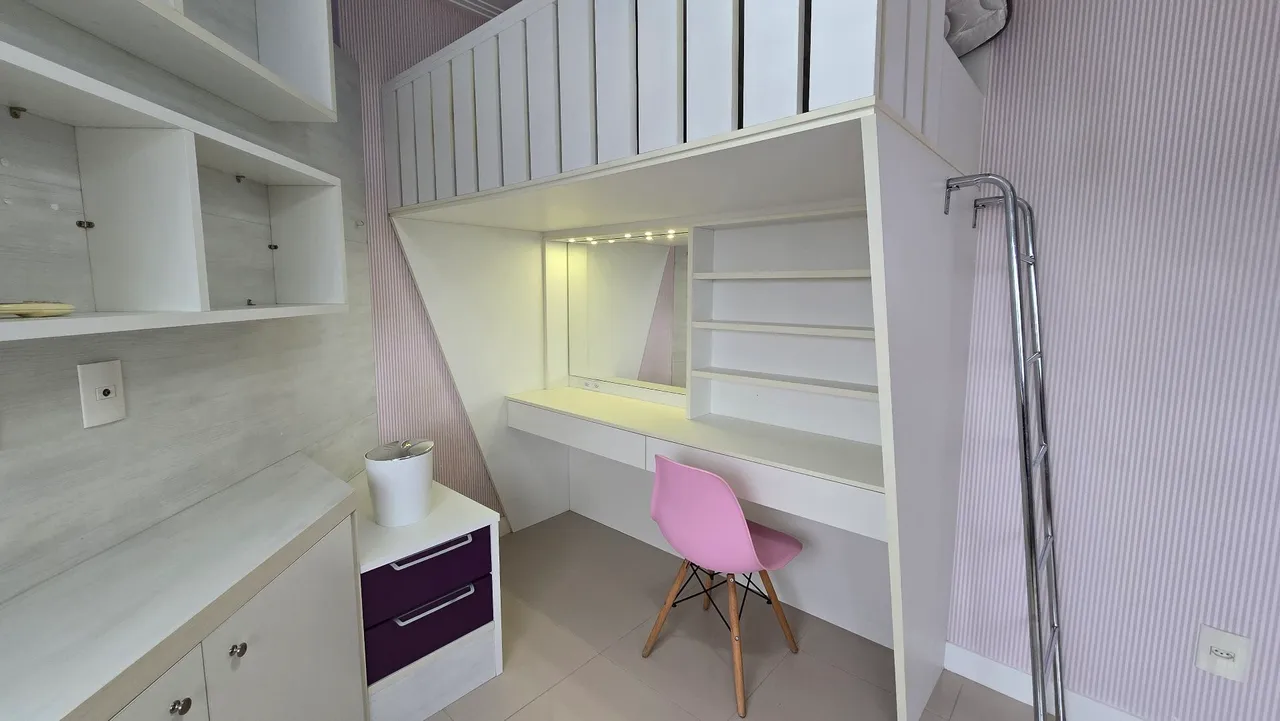 3-bedroom apartment in a building with a gym — photo 15