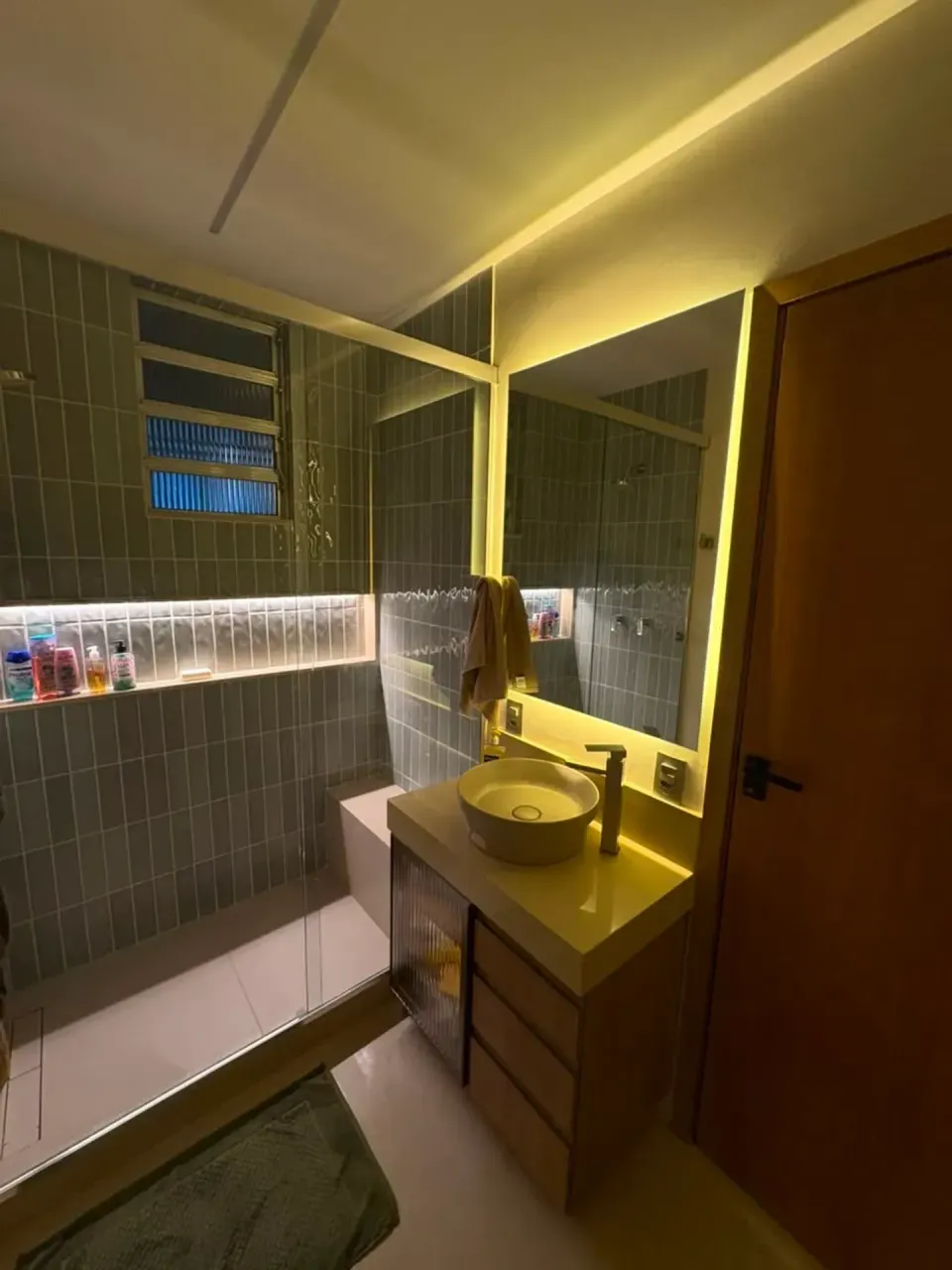 Furnished 2-bedroom apartment with 2 bathrooms — photo 13