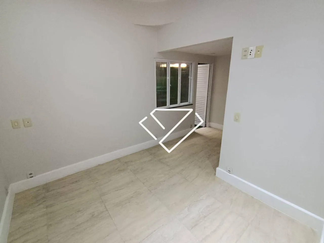 3-bedroom apartment with a closed-in gas kitchen — photo 9
