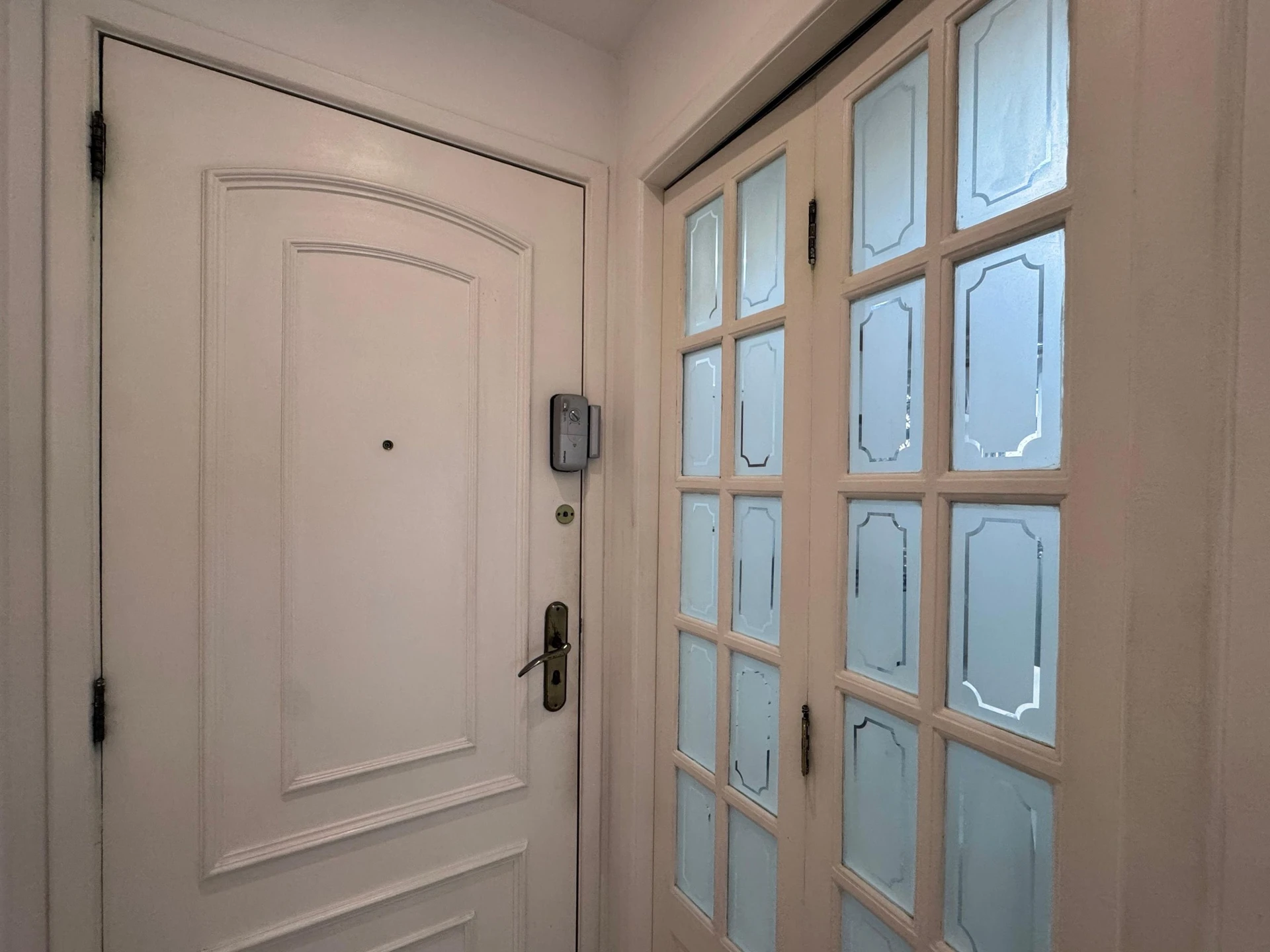 Apartamento mobiliado, 90 m², com varanda envidraçada — photo 16