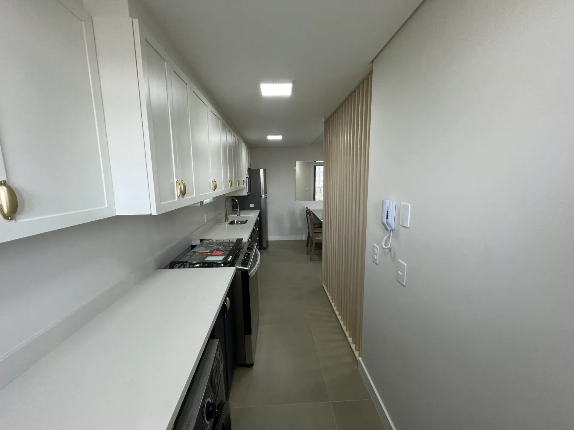 Apartamento con 2 suites, jardín y parrilla privados — photo 6