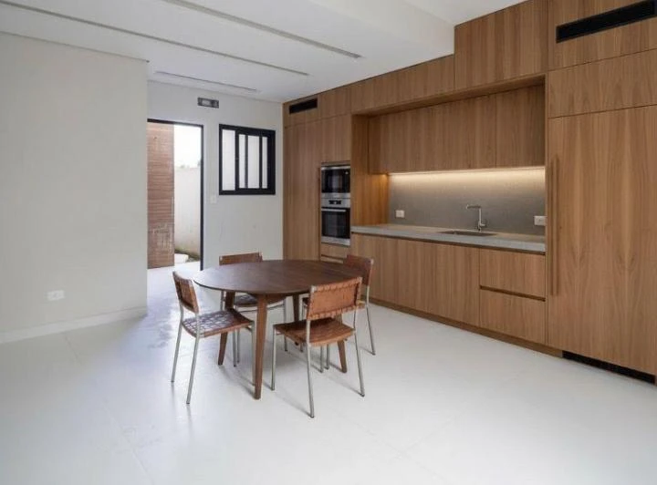 Casa térrea com 3 dormitórios e cozinha integrada — photo 2