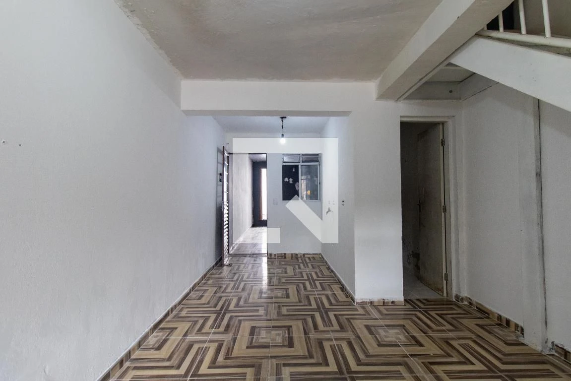 One-bedroom house with a washing machine in Curitiba — photo 15