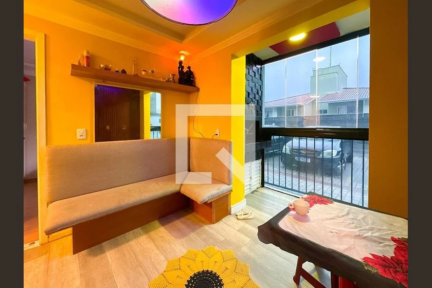 1-bedroom apartment with air conditioning and parking