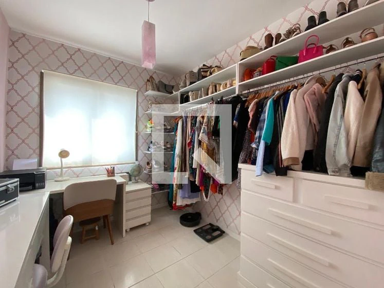 2-bedroom apartment with a walk-in closet in Rio de Janeiro — photo 29