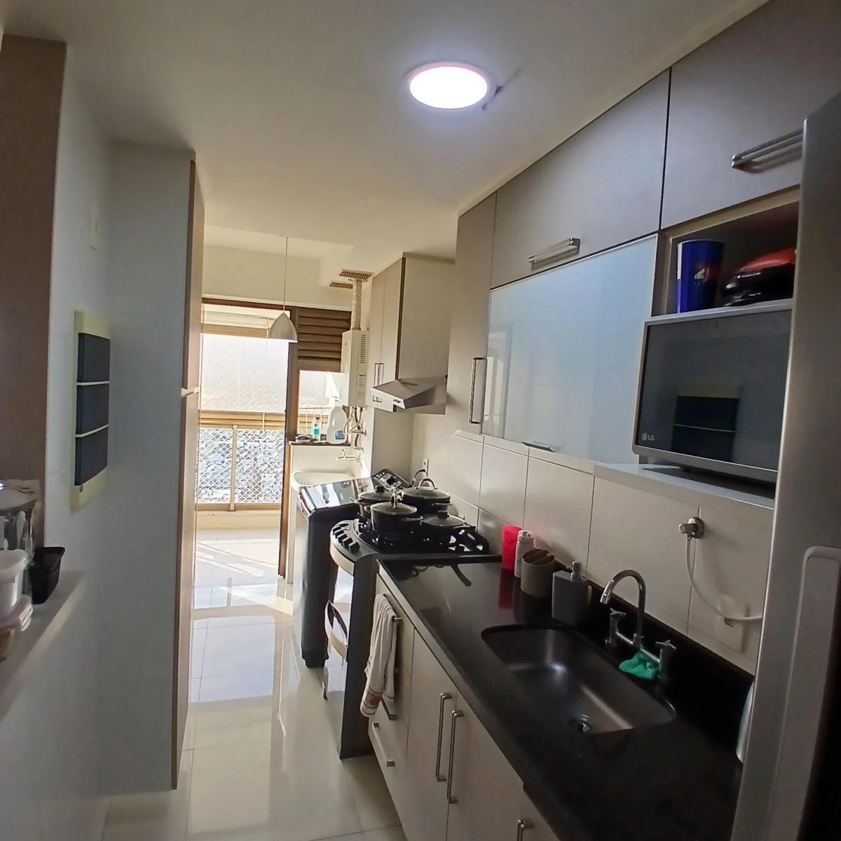 Mountain view in a 3-bedroom apartment, 83 m² — photo 4
