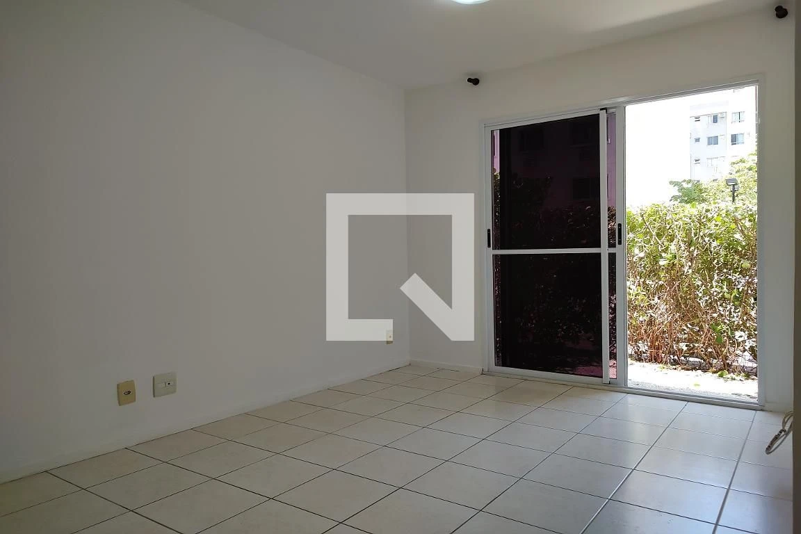 Unfurnished apartment with 3 bedrooms and open kitchen — photo 53