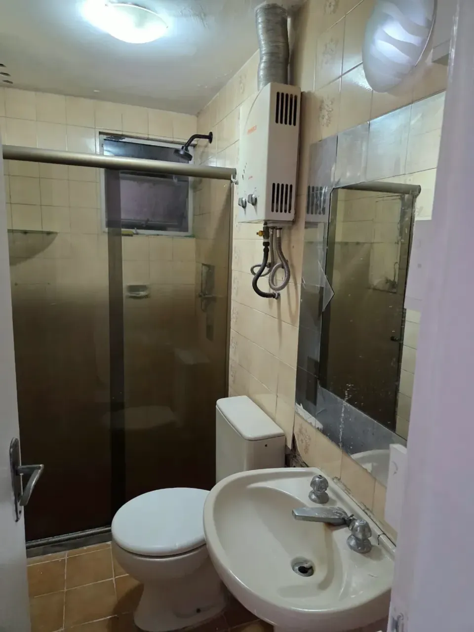 2-bedroom apartment in a building with a pool — photo 11