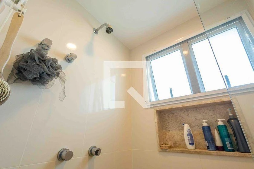 Rental duplex with 3 en-suite bedrooms and 203 m² — photo 44