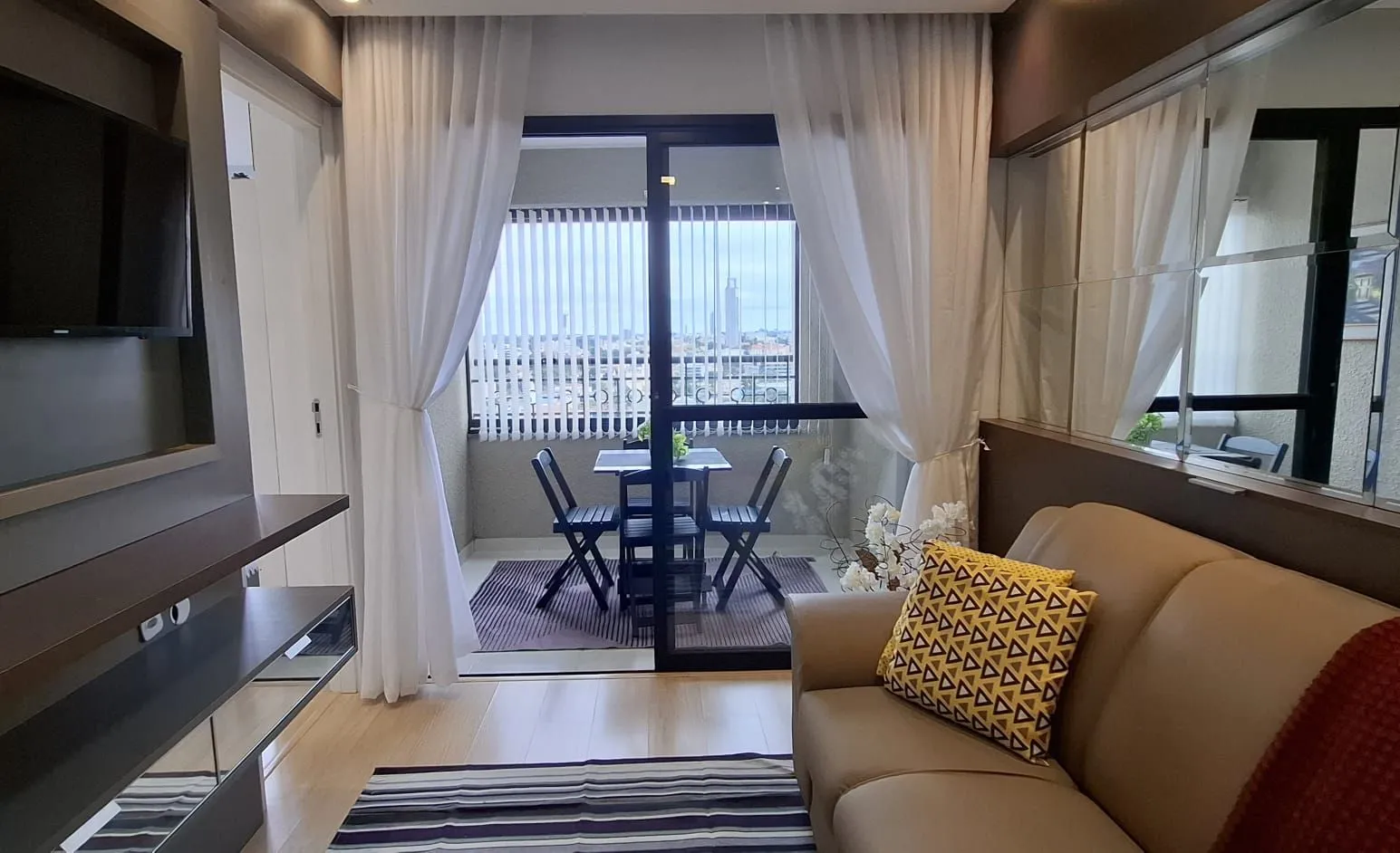 Furnished apartment, 35 m², with a home office — photo 11