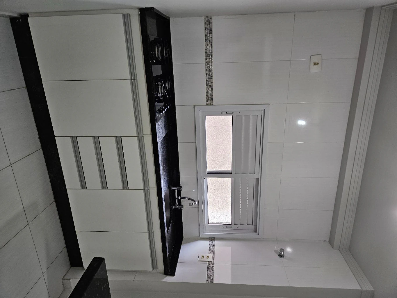 Apartamento de 1 dormitorio con cocina cerrada y cocina a gas — photo 4