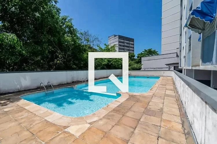 Unfurnished 2-bedroom apartment with 1 bathroom
