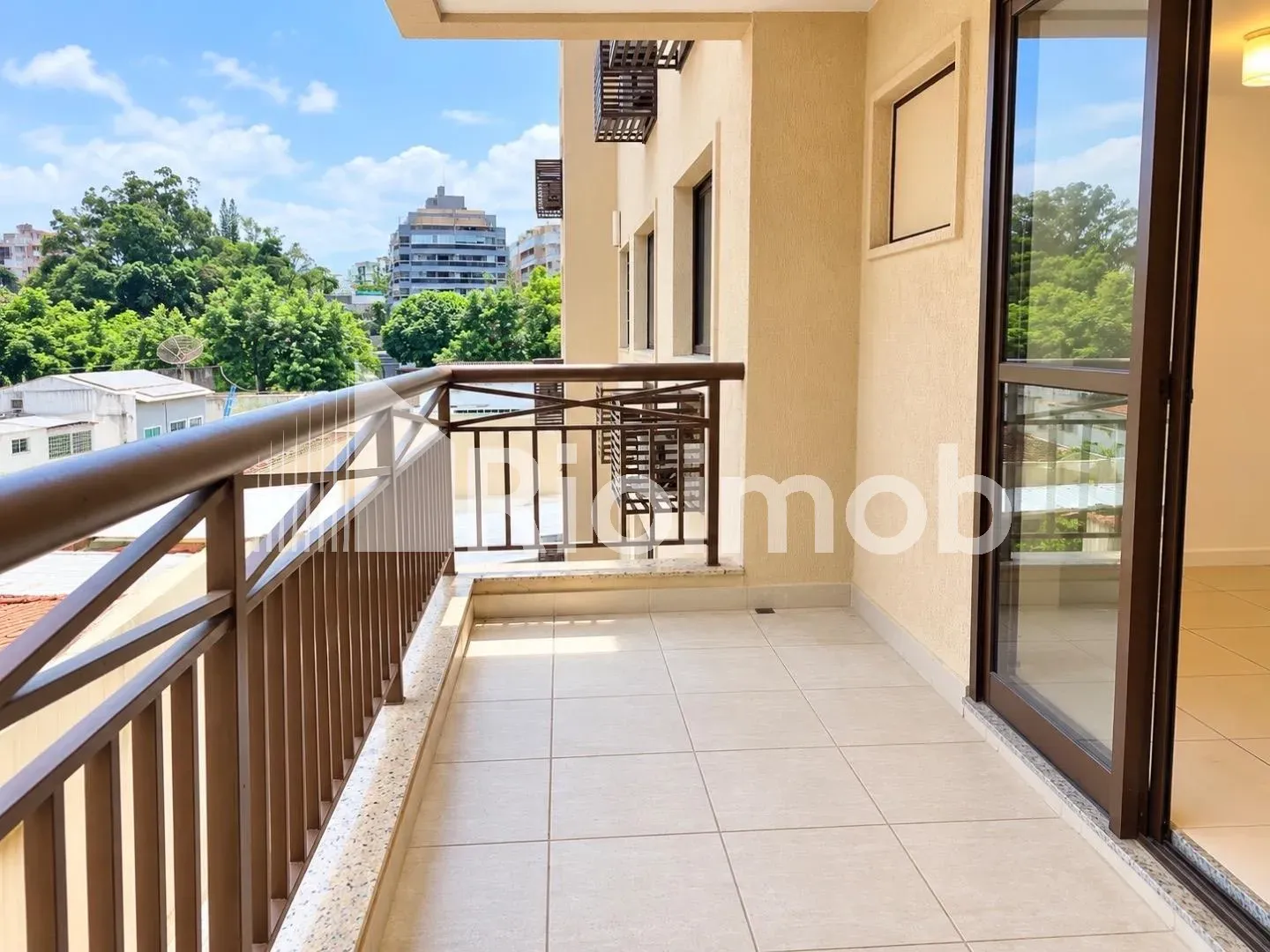2-bedroom apartment with a washing machine in Rio de Janeiro — photo 6