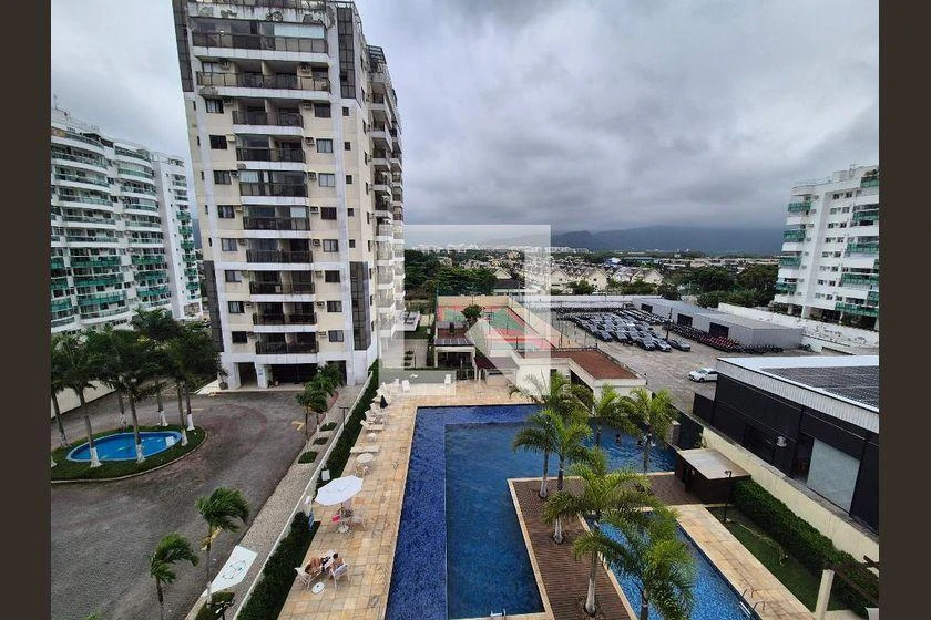 Apartamento de 2 quartos em condomínio com academia — photo 10
