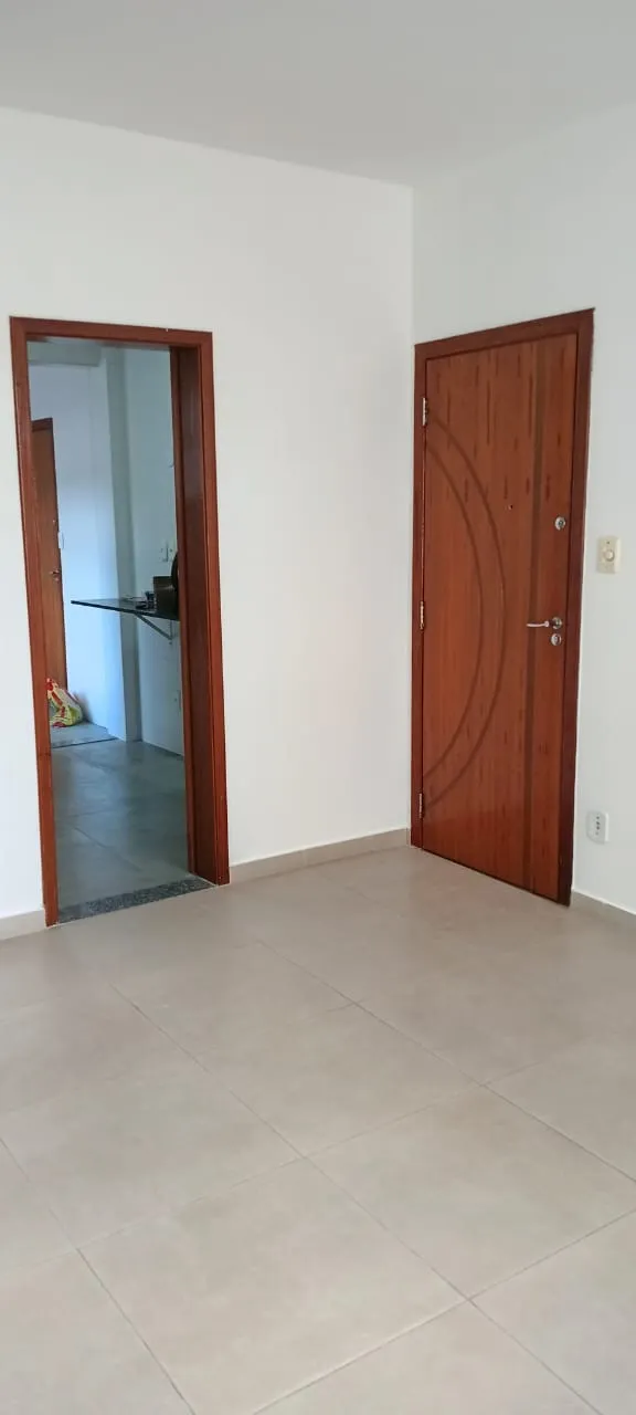Unfurnished 2-bedroom apartment with 1 parking spot — photo 9