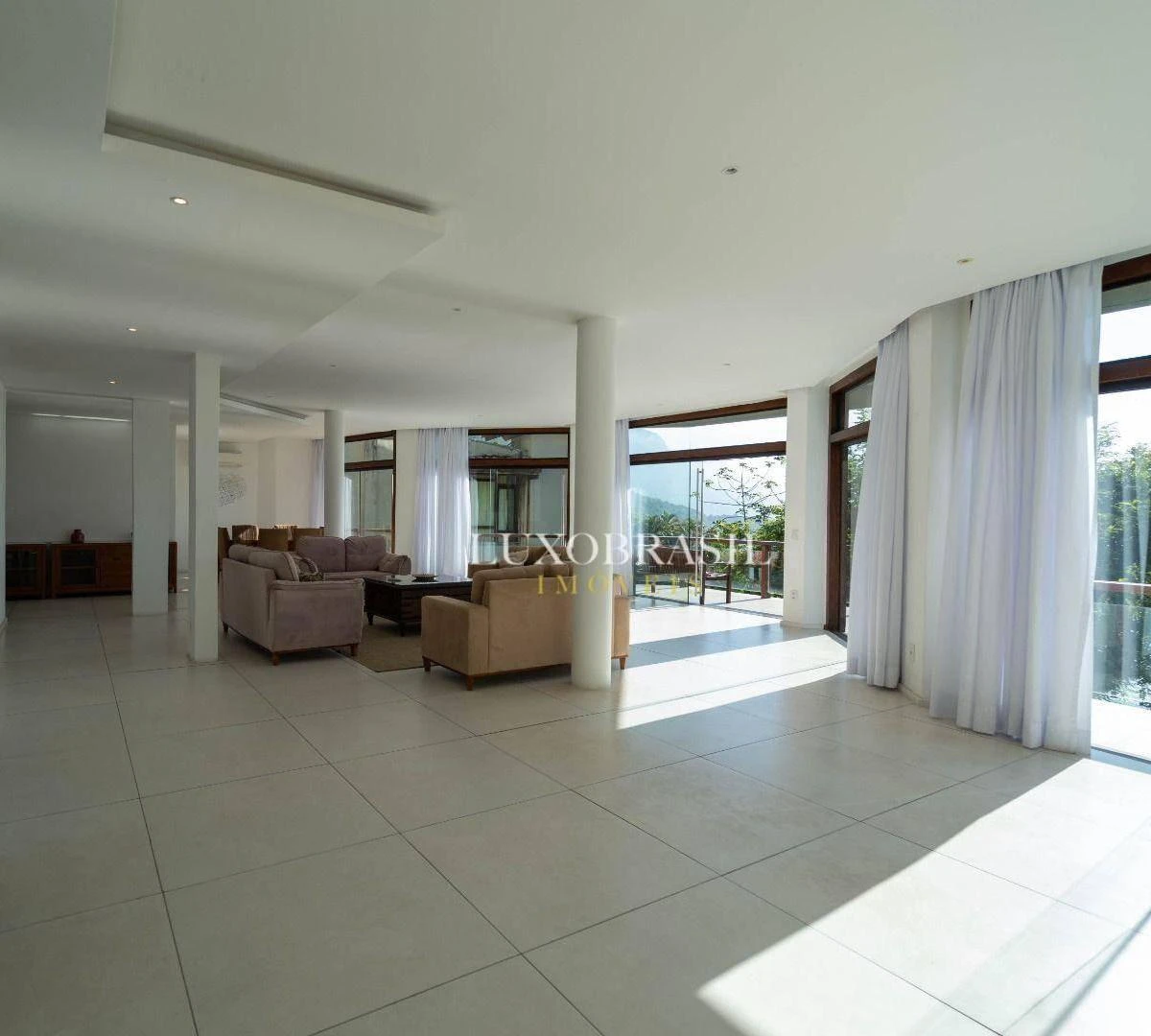 Будинок із 6 люксами та 9 ванними 750 м² — photo 17