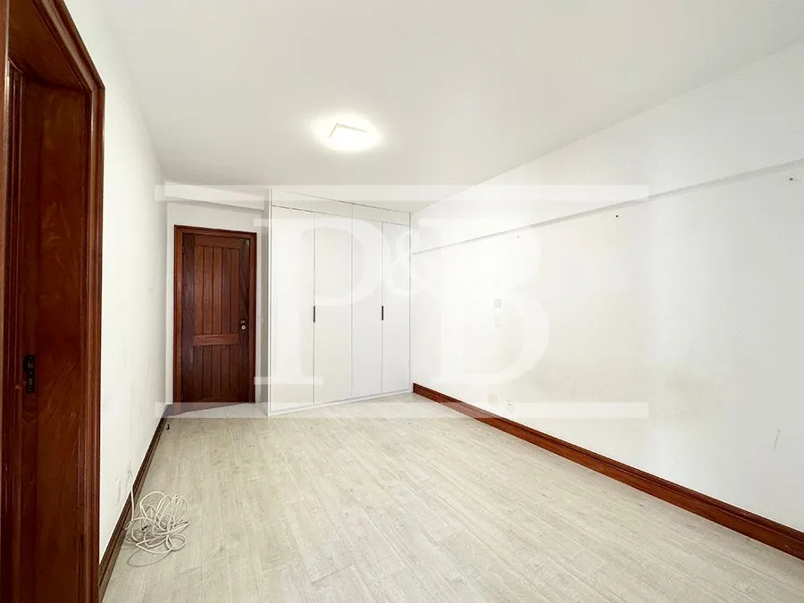 Apartamento com 4 dormitórios, 4 banheiros e varanda — photo 28
