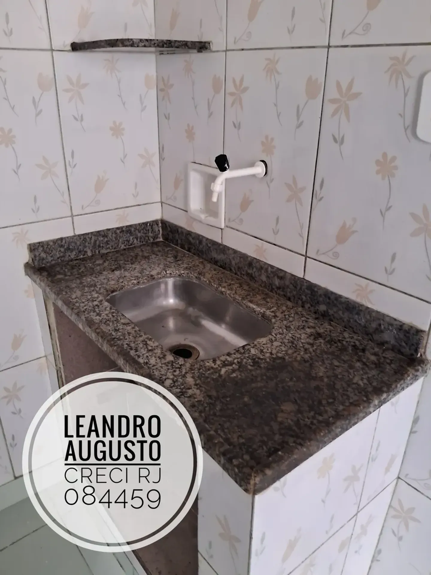 Casa de 40 m² e 1 quarto, Bangu