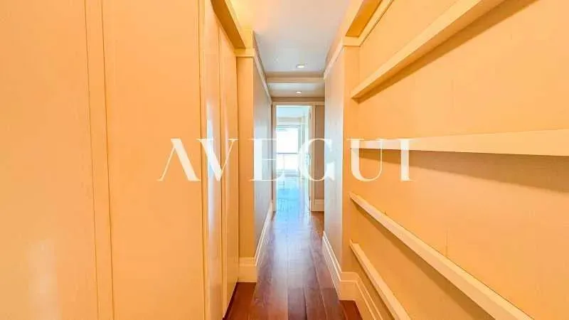2-bedroom apartment with glassed-in balcony and 4 parking — photo 17