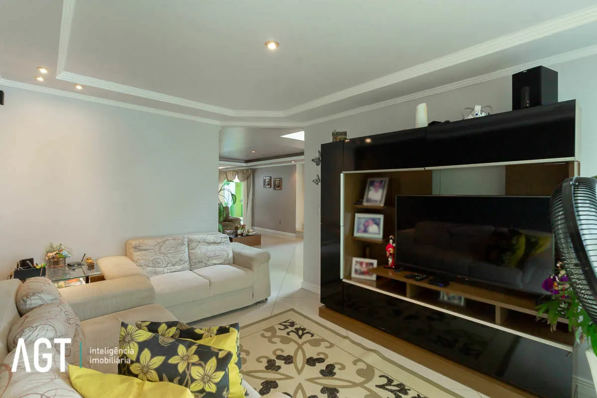 Furnished house with 4 bedrooms, 1 bathroom and 3 parking — photo 15