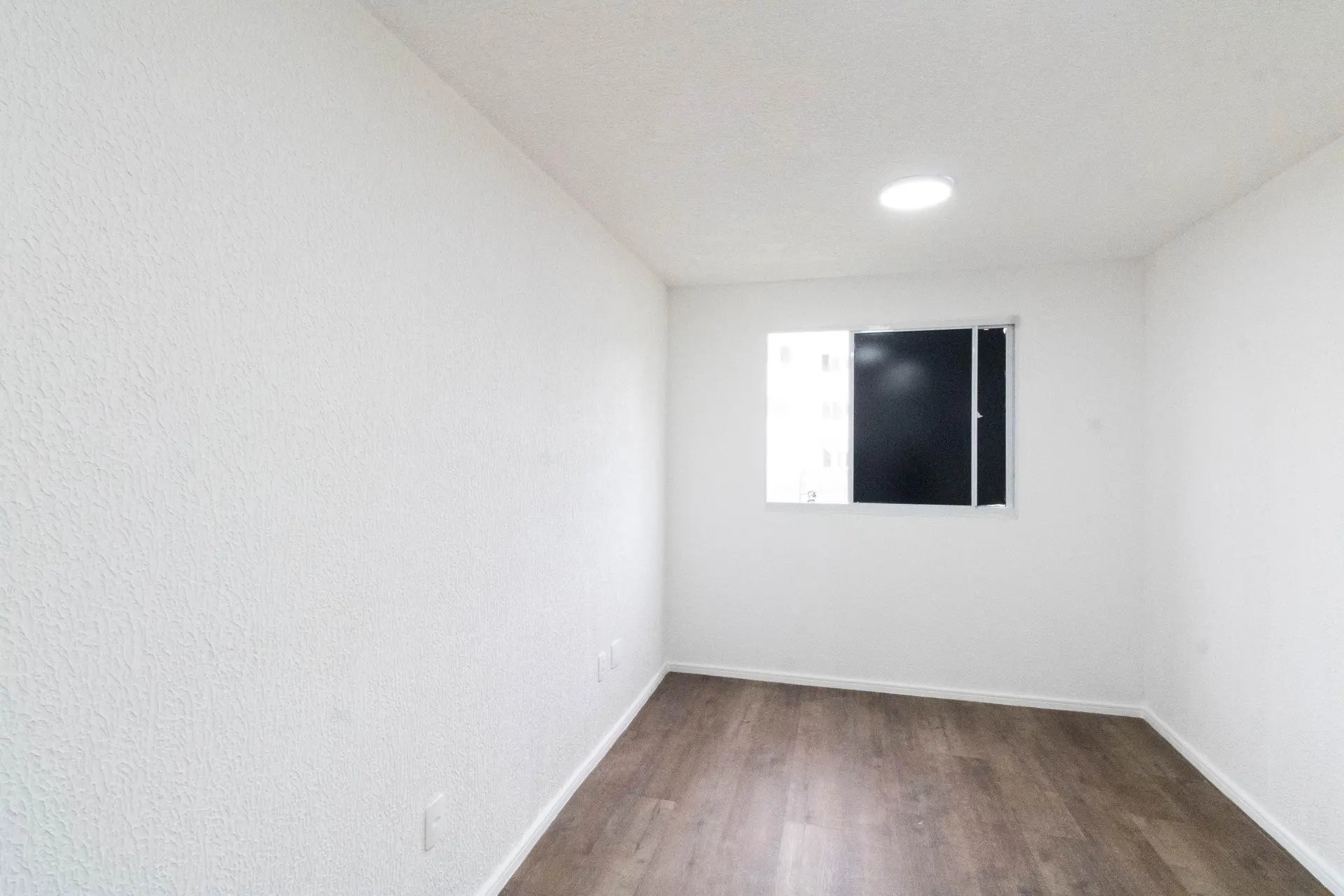 Apartment, 46 m², with wood or laminate floors — photo 12