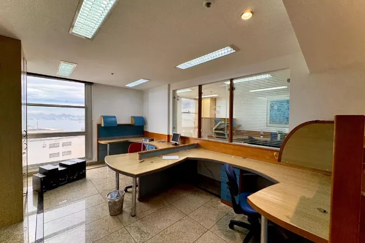 Apartamento sem mobília com 2 quartos e box de vidro — photo 8