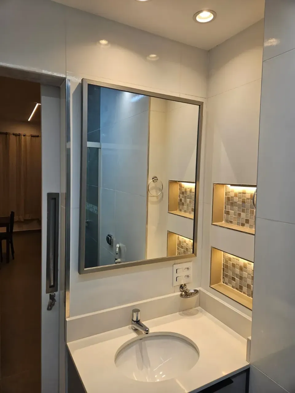 Furnished apartment with air conditioning and 1 bedroom — photo 18