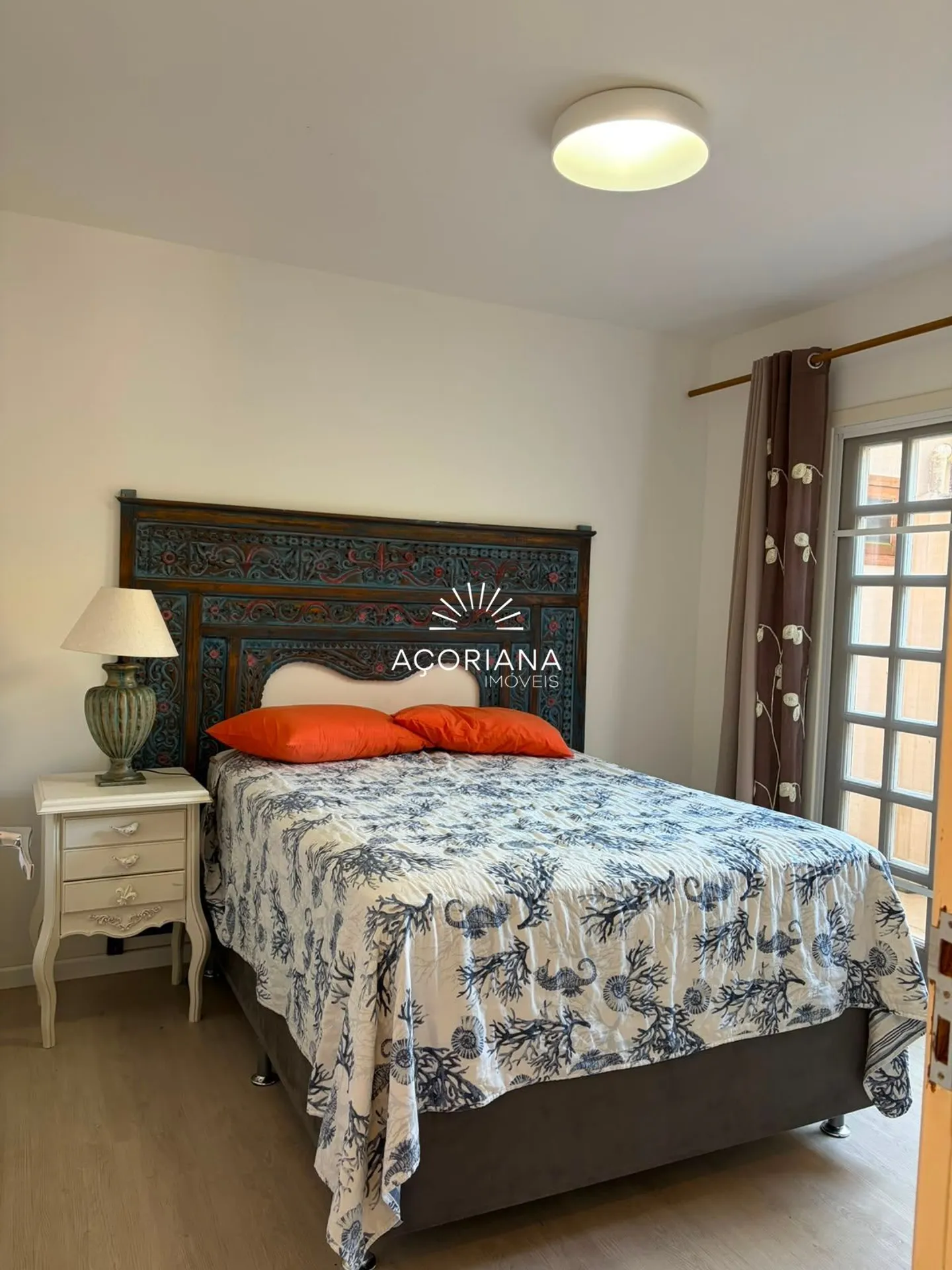 Furnished 600 m² house with 5 bedrooms and an integrated kitchen — photo 21