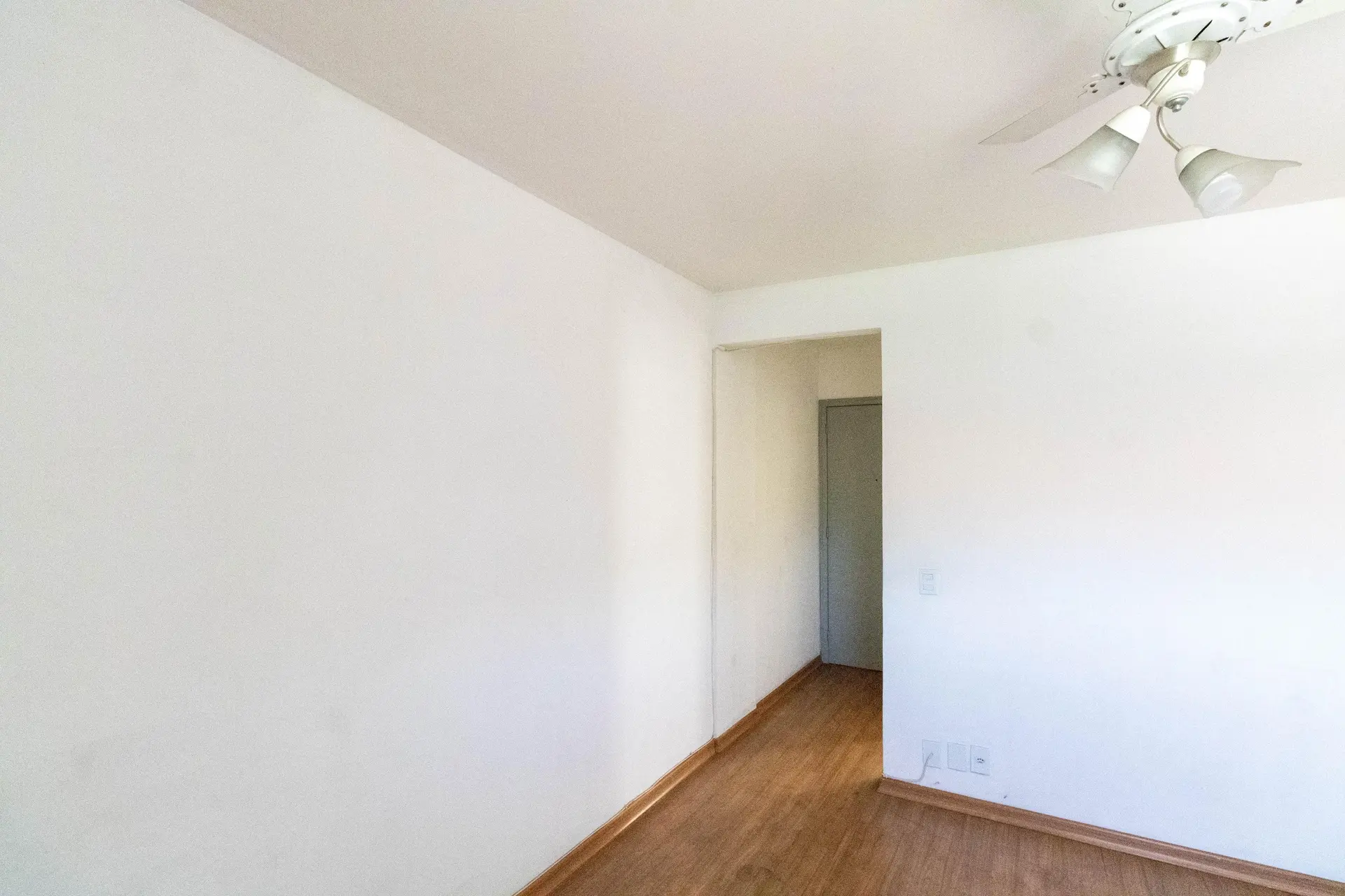 Apartamento com piso de madeira ou laminado, Campo Grande — photo 27