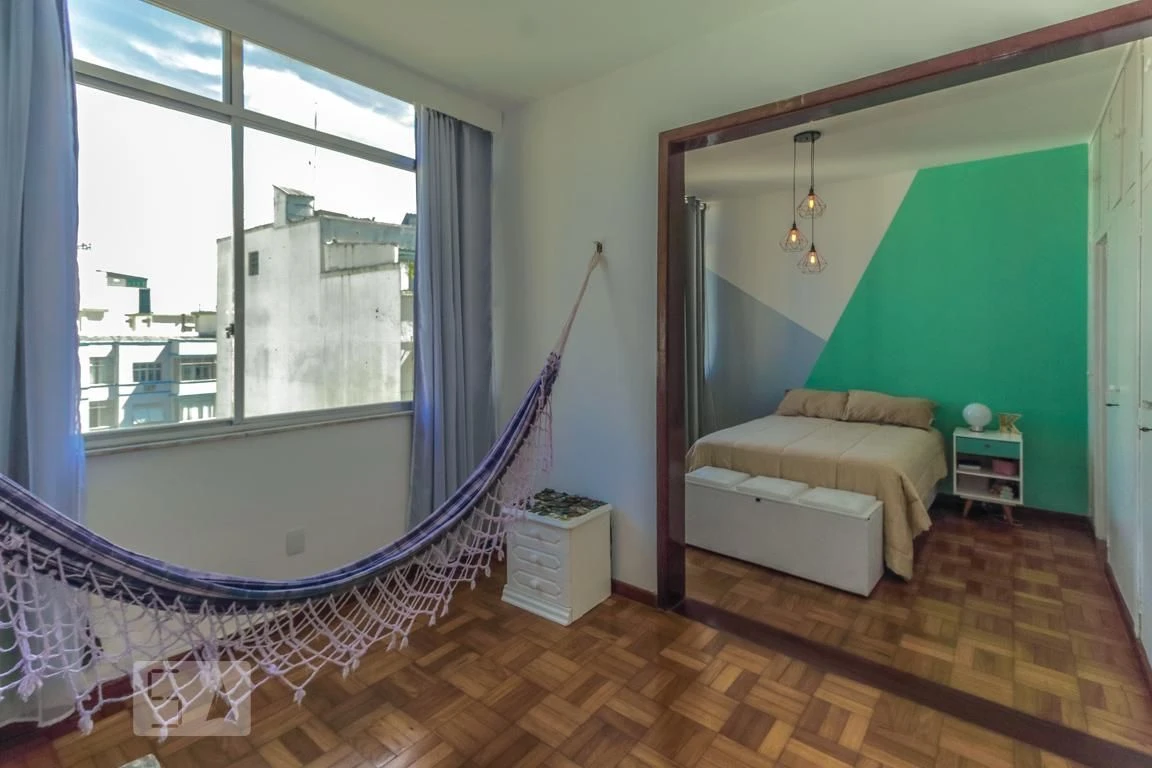 Furnished 4-bedroom apartment with 3 bathrooms — photo 40