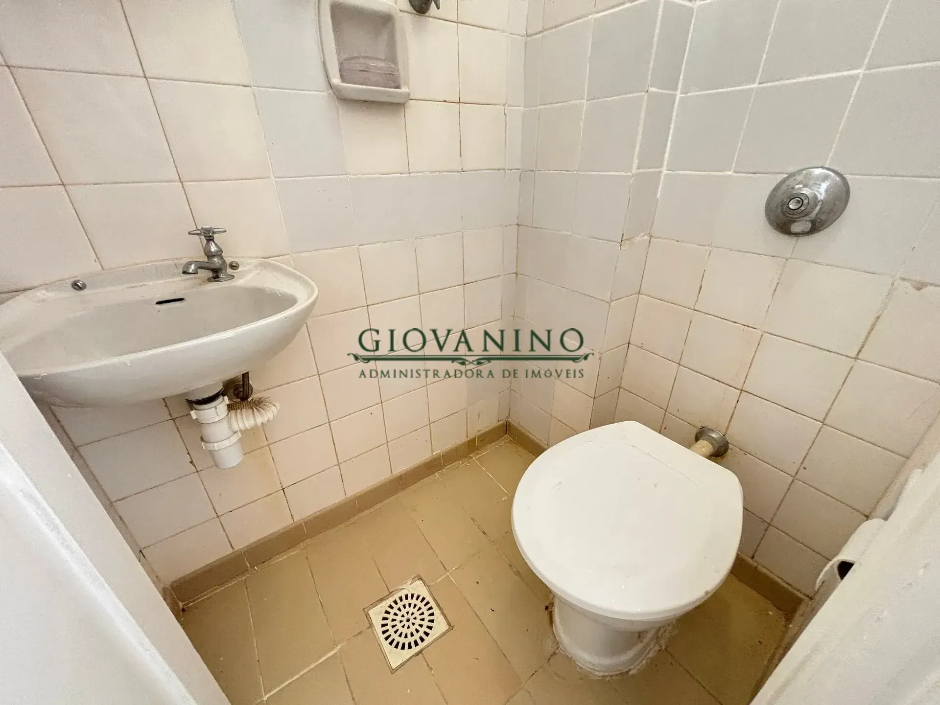 Apartamento de 4 quartos com piso de madeira ou laminado — photo 7