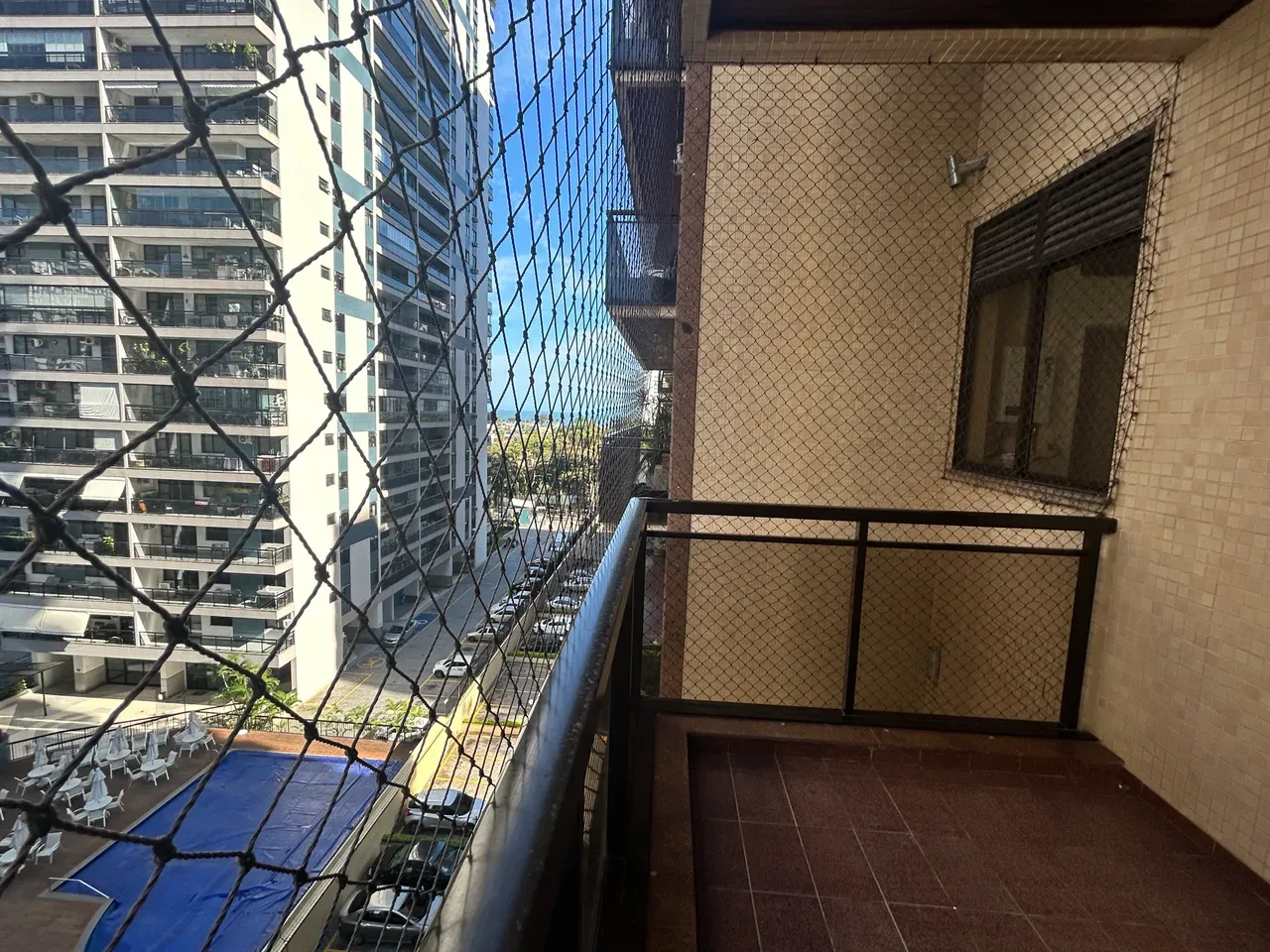 3-bedroom apartment with a glassed-in balcony and 130 m² — photo 25