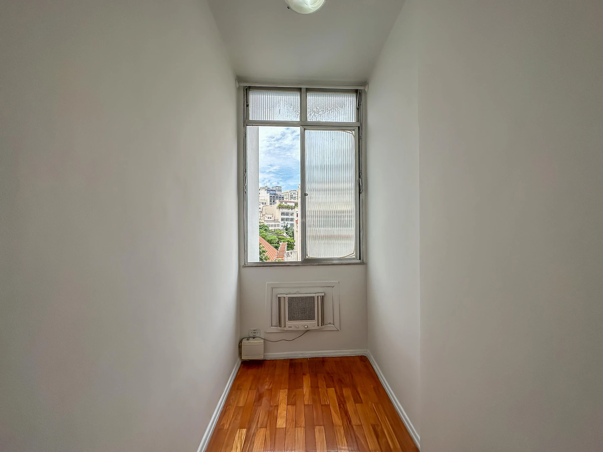 Washing machine in a 2-bedroom apartment, 80 m² — photo 43